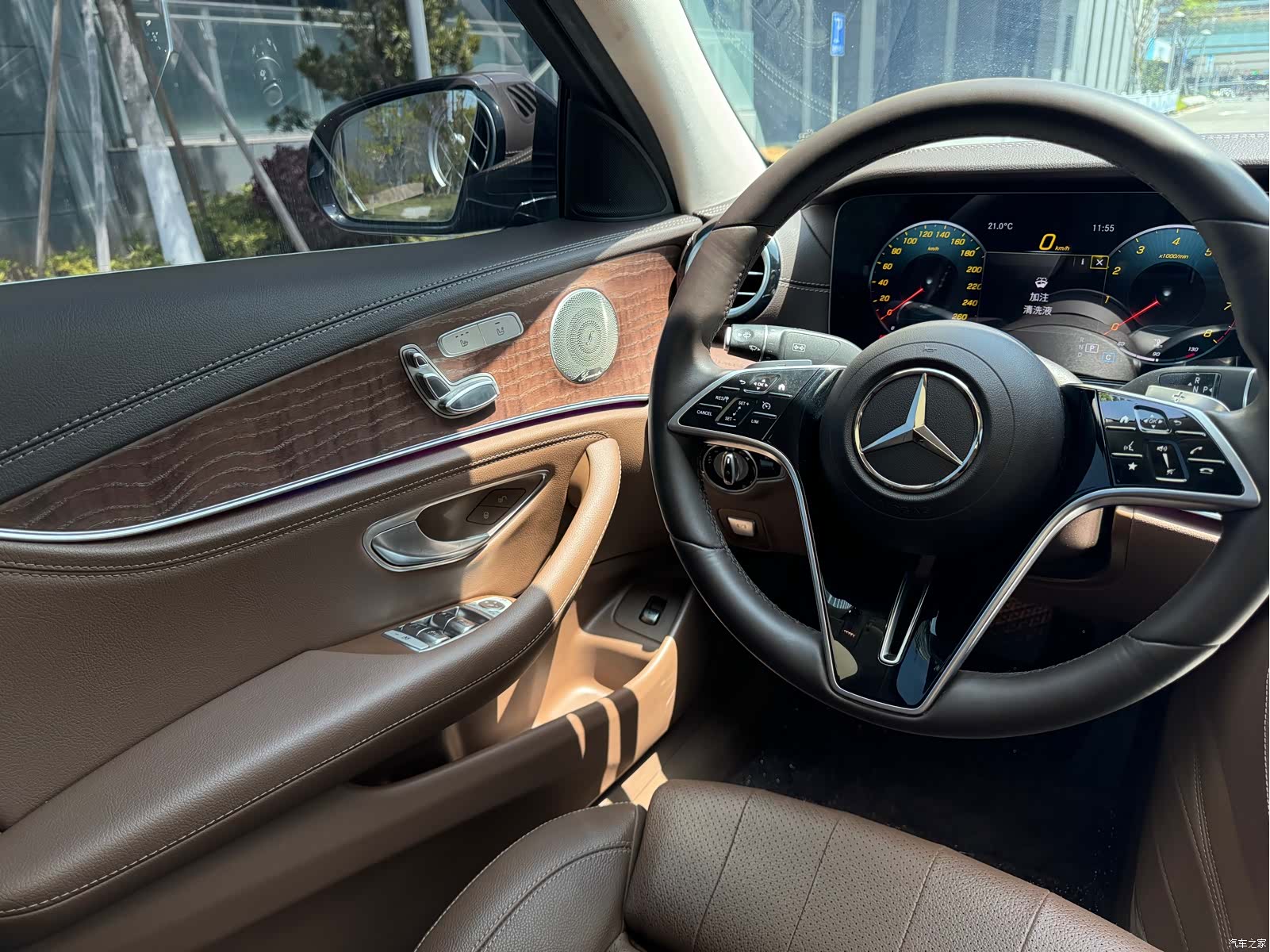 Mercedes-Benz E-Class, 2022 6