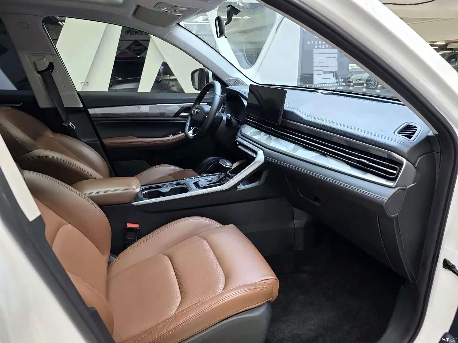 Geely X6, 2021 6