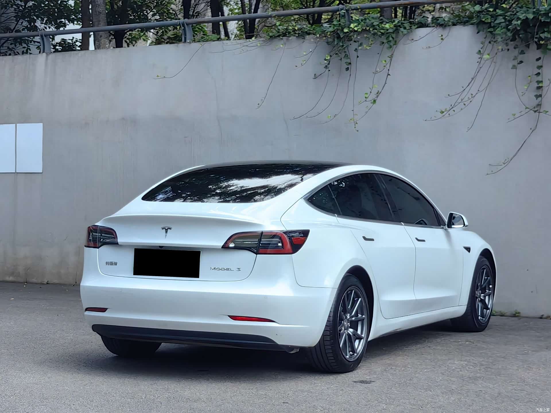 Tesla Model 3, 2020 9
