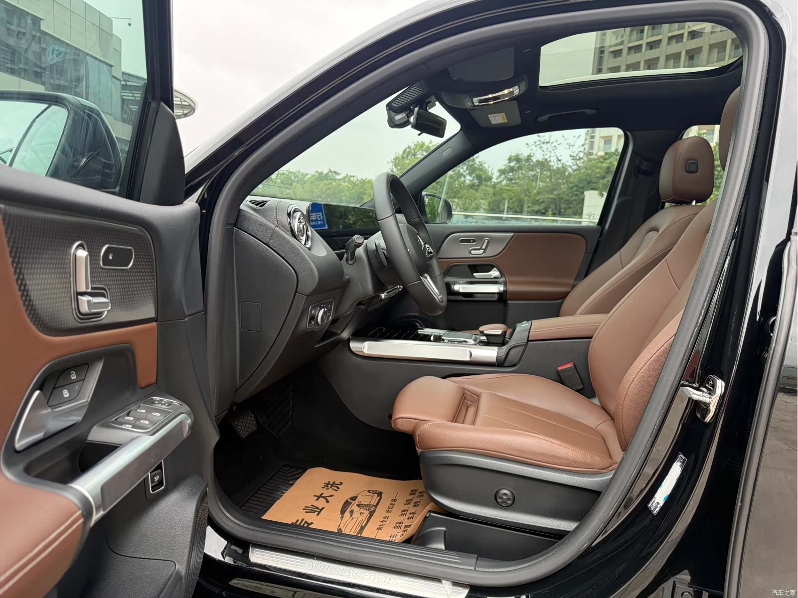 Mercedes-Benz GLB, 2021 4