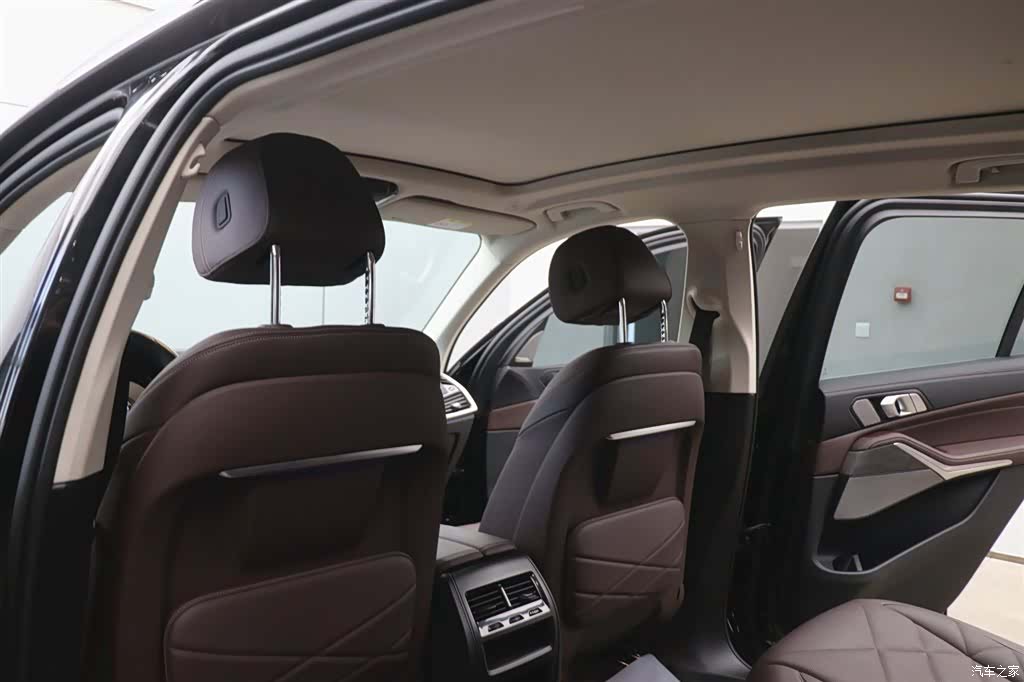 BMW X5, 2023 21