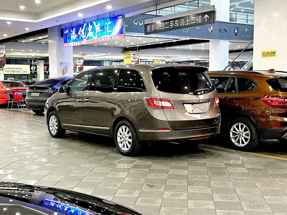 Buick GL8