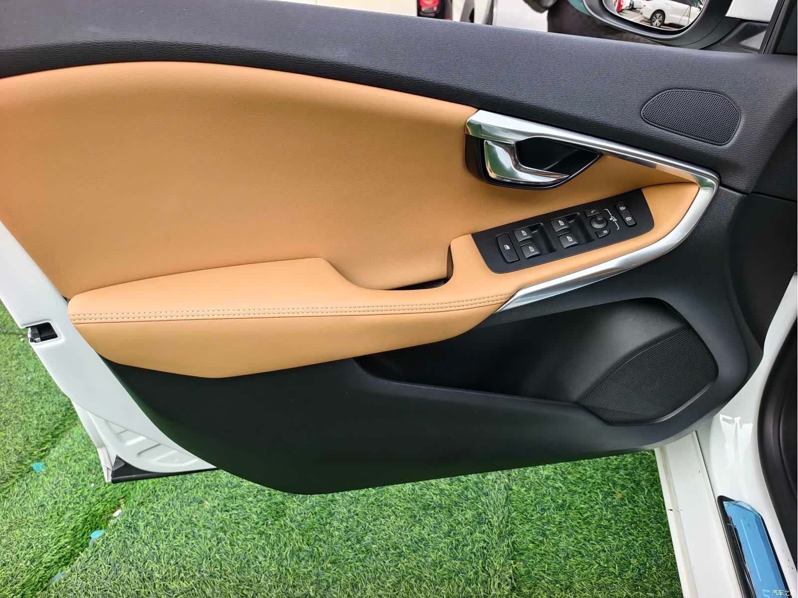 Volvo V40, 2018 7