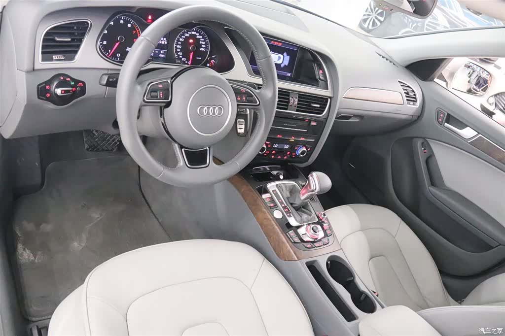 Audi A4L, 2015 11