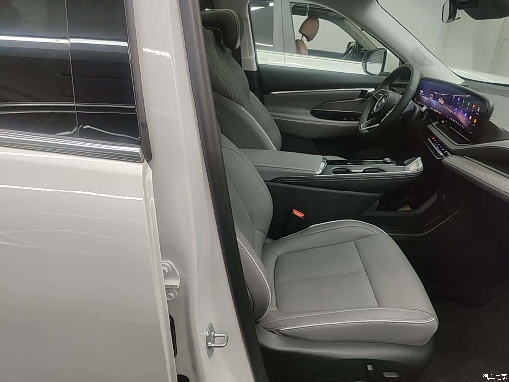Buick E5, 2025 25