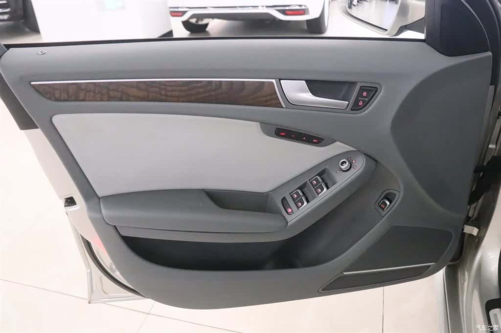 Audi A4L, 2015 12