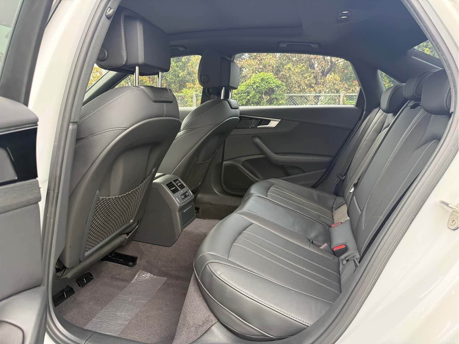Audi A4L, 2023 9