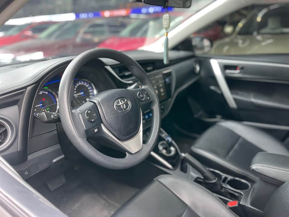 Toyota Corolla dual engine E+ Toyota Corolla dual engine E+