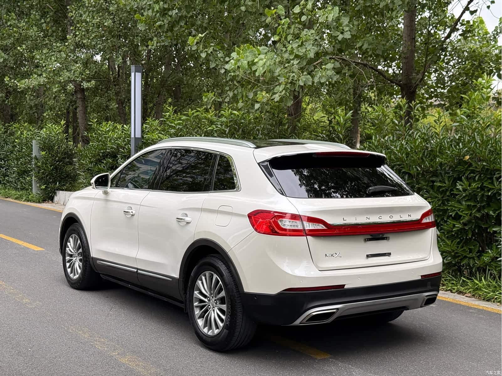 Lincoln MKX, 2017 3