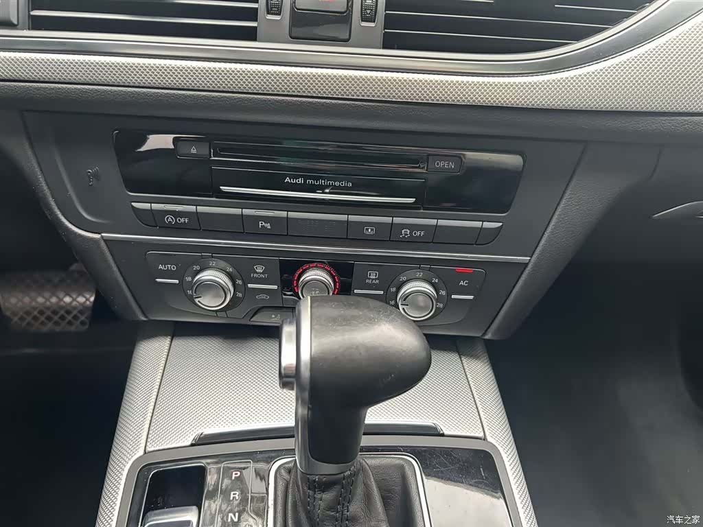 Audi A6L, 2013 9