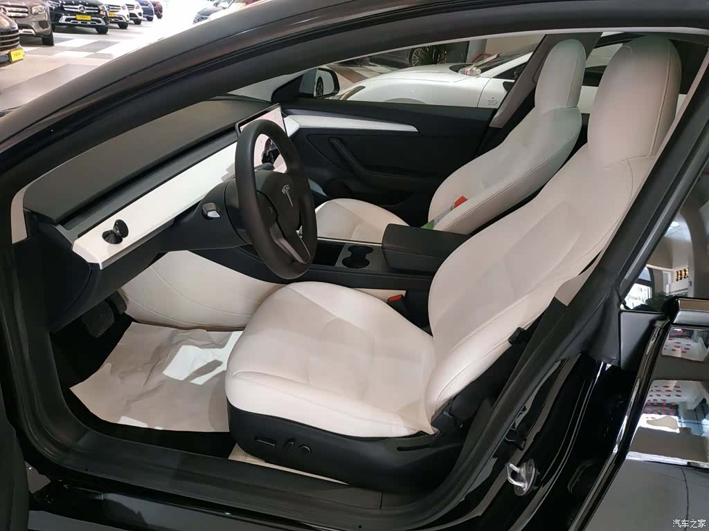 Tesla Model 3, 2022 15