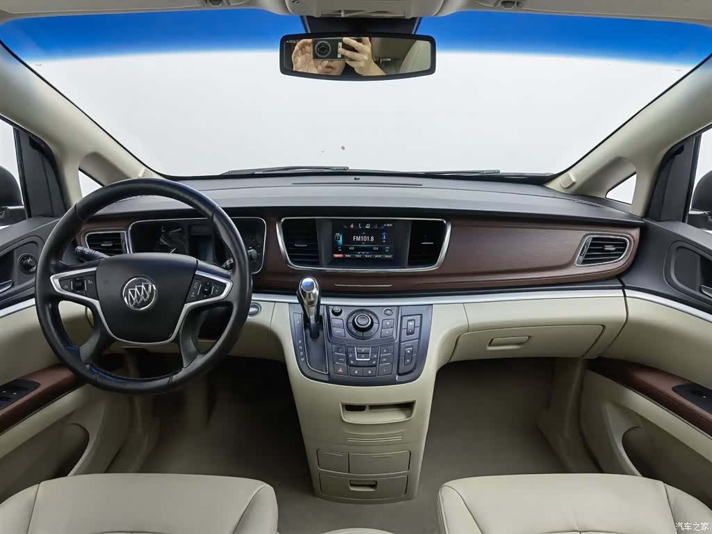 Buick GL8, 2018 все фото