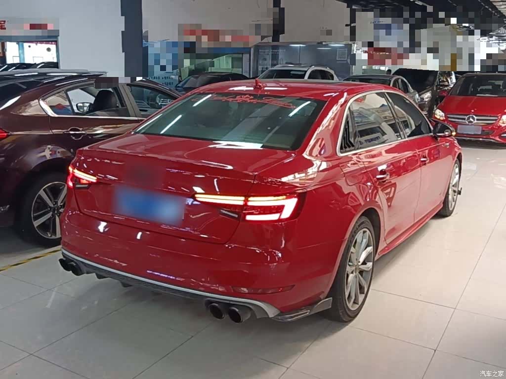 Audi A4L, 2018 7