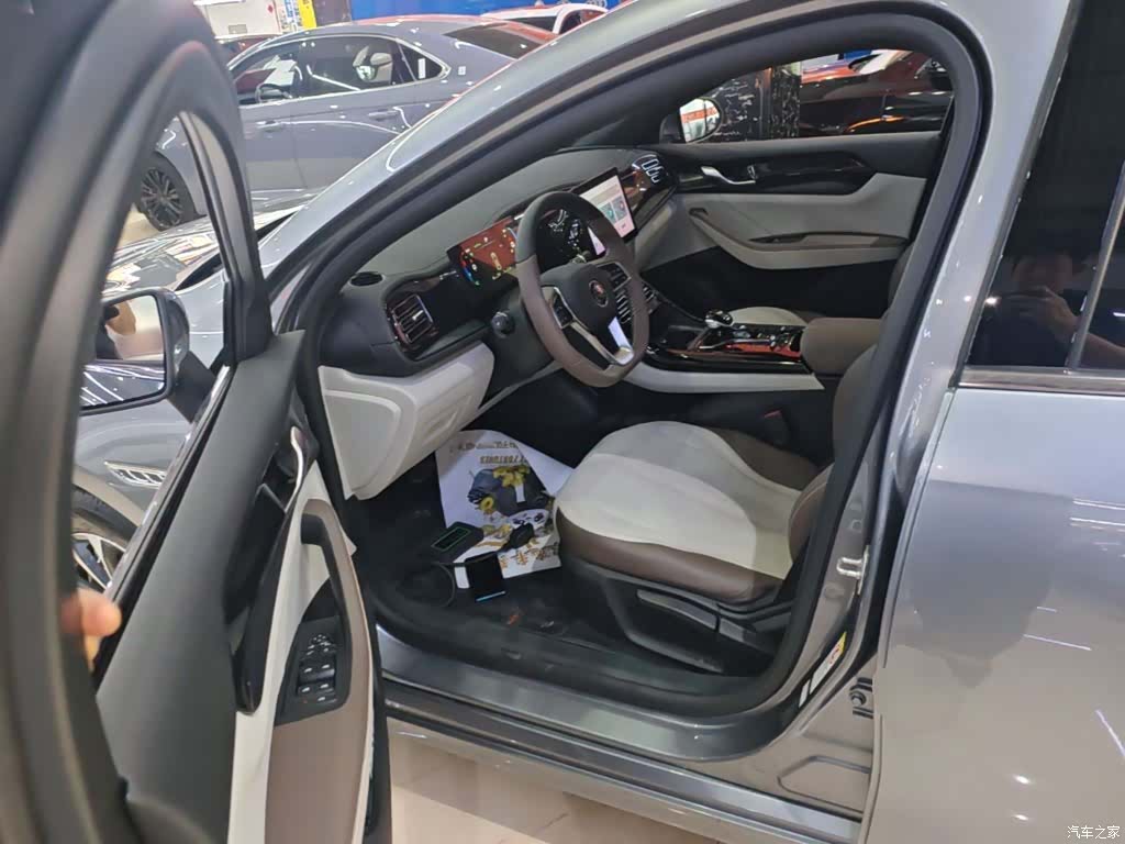 BYD Qin, 2024 16