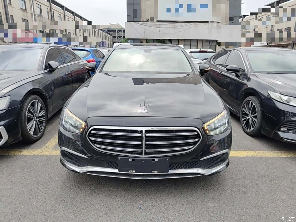 Mercedes-Benz E-Class, 2022 3