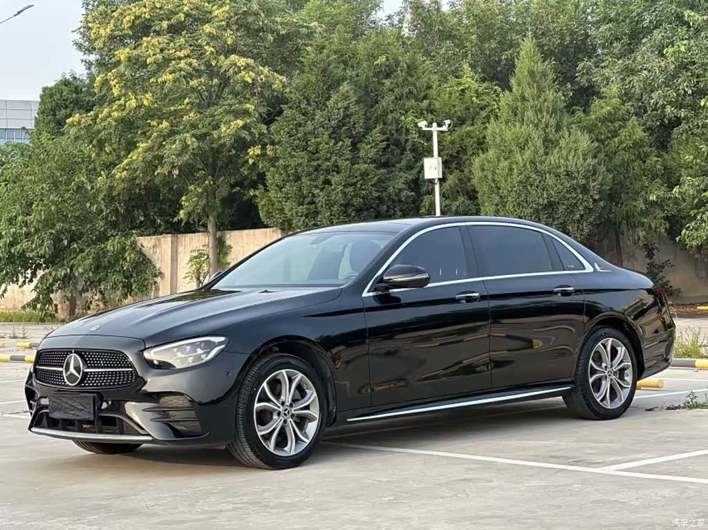 Mercedes-Benz E-Class, 2022 1