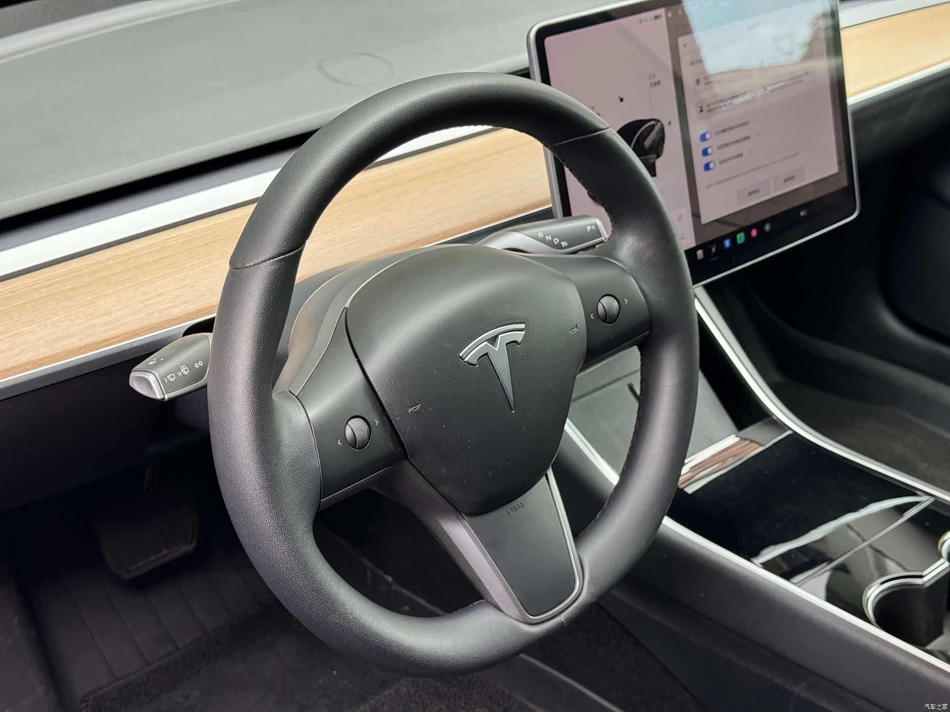 Tesla Model 3, 2020 16