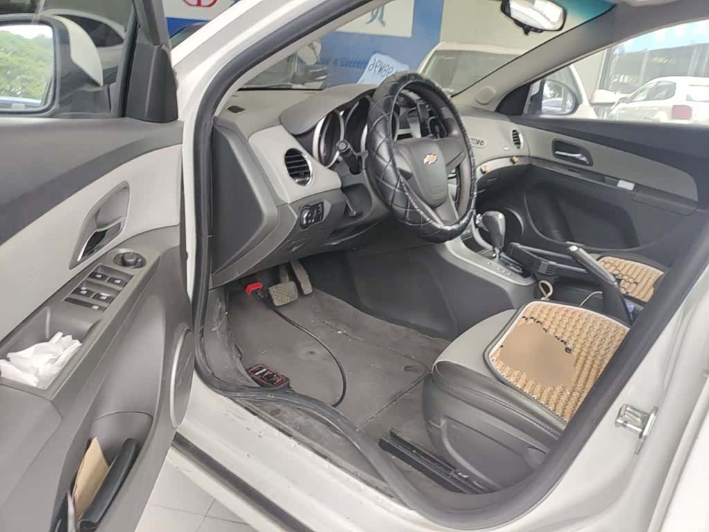 Chevrolet SE, 2014 16