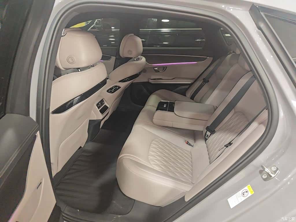 BYD Han, 2025 17
