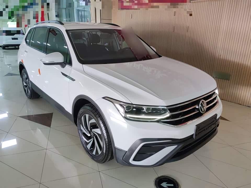 Volkswagen Tiguan L