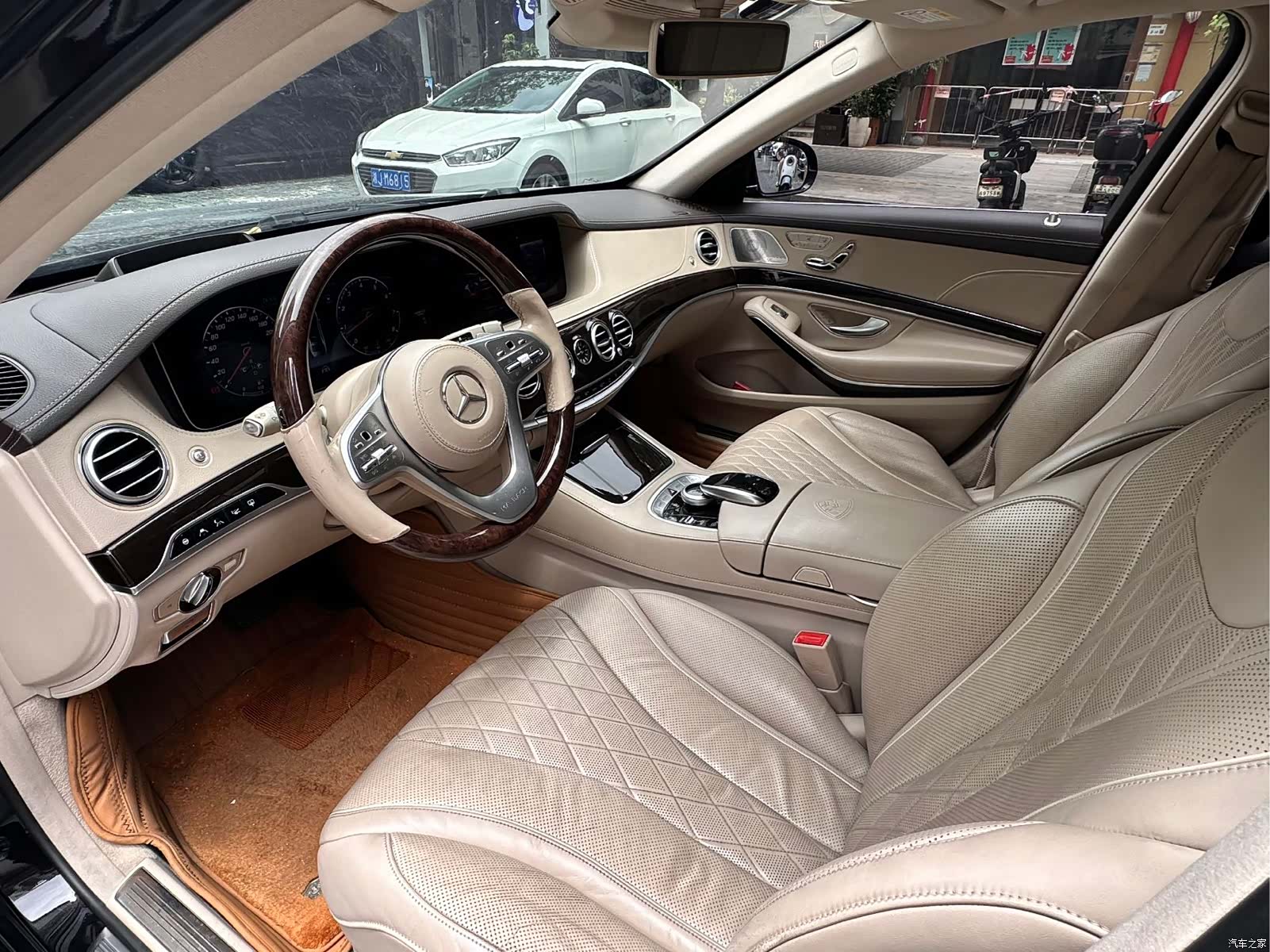 Maybach S-Class, 2018 все фото