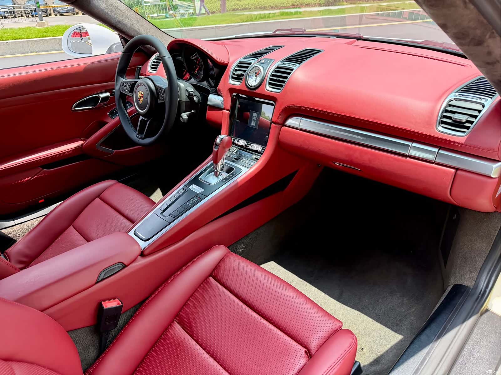 Porsche Cayman, 2015 10