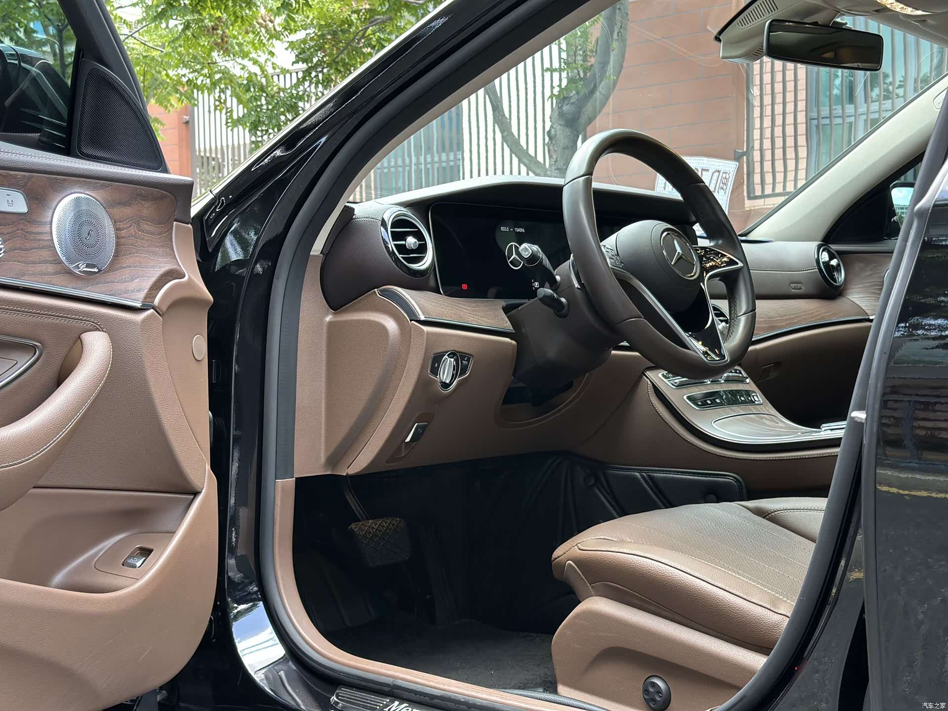 Mercedes-Benz E-Class, 2021 4