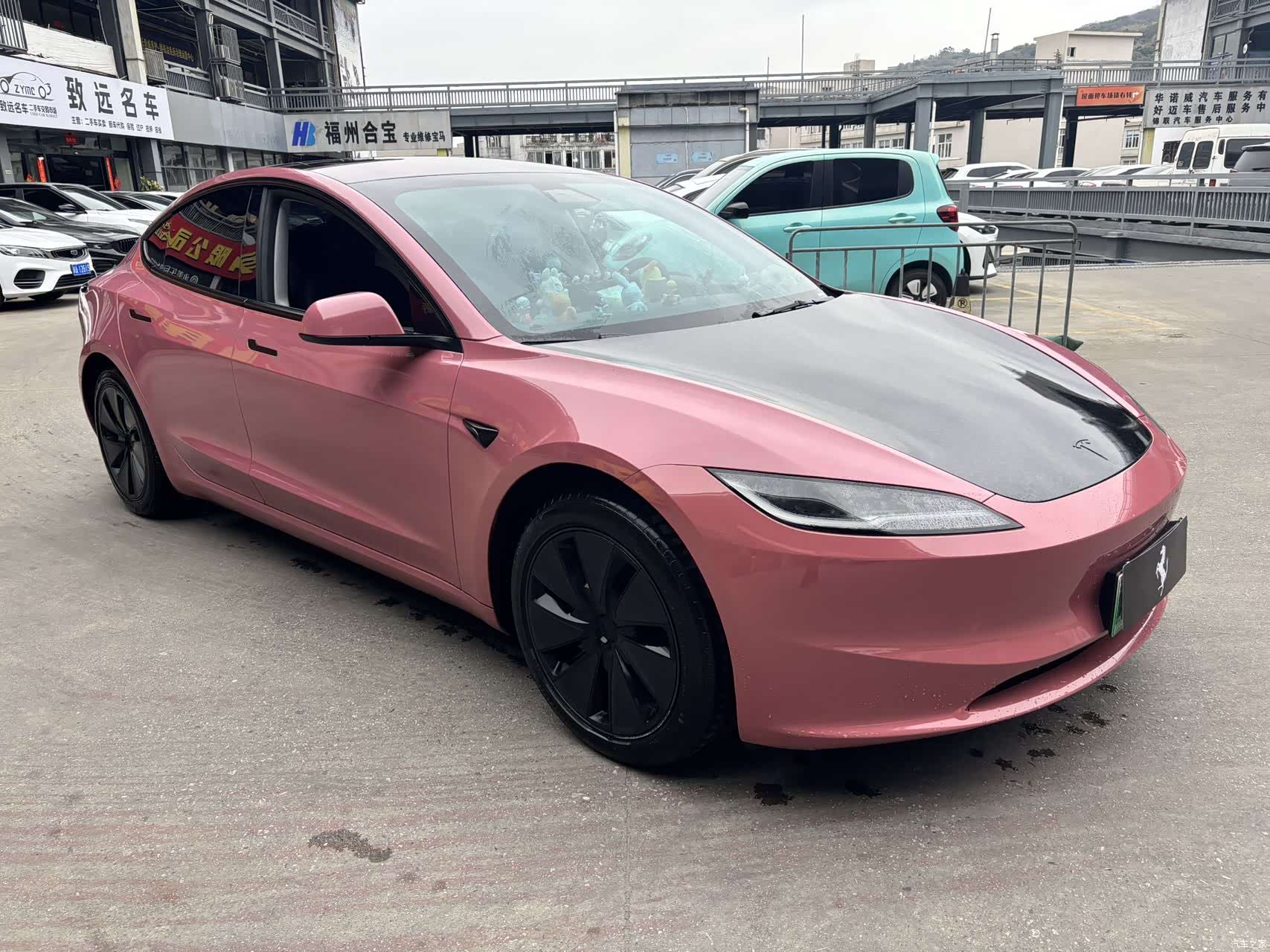 Tesla Model 3, 2025 3