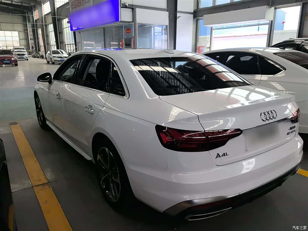 Audi A4L, 2020 23