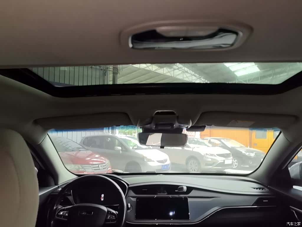 Geely Binray, 2019 18