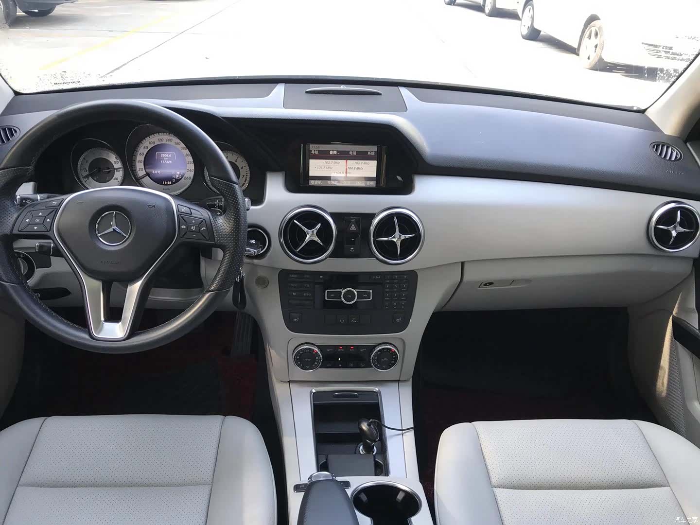 Mercedes-Benz GLK-Class, 2013 7