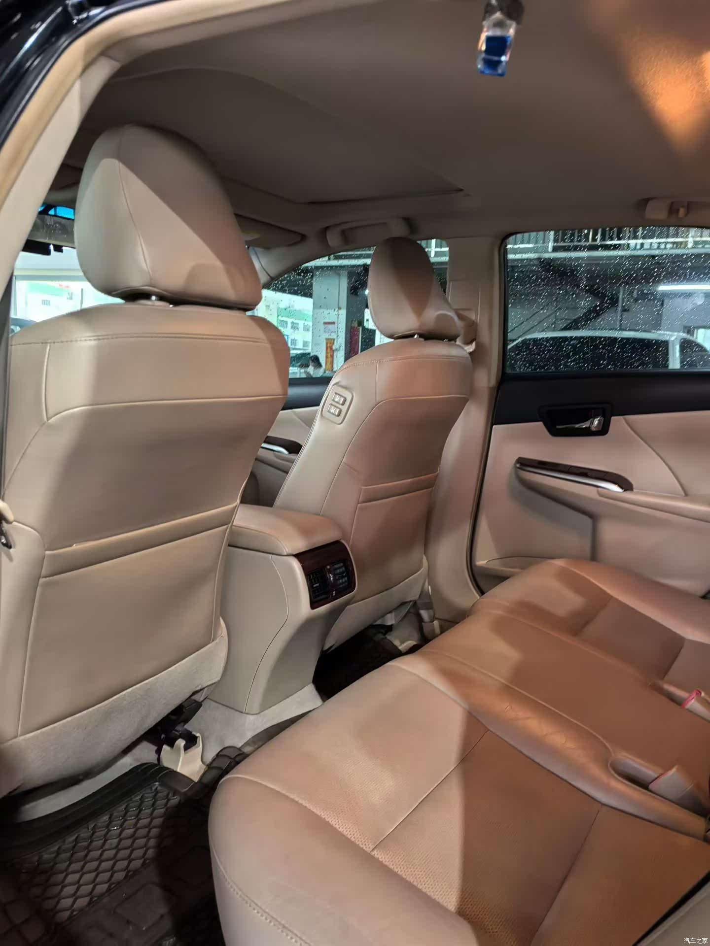 Toyota Camry, 2012 9