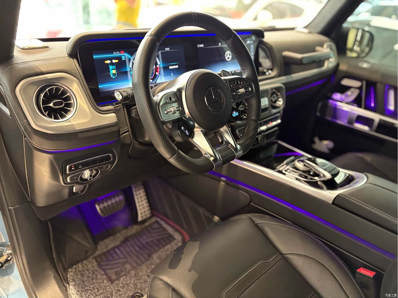 Mercedes-Benz G-Class, 2023 10