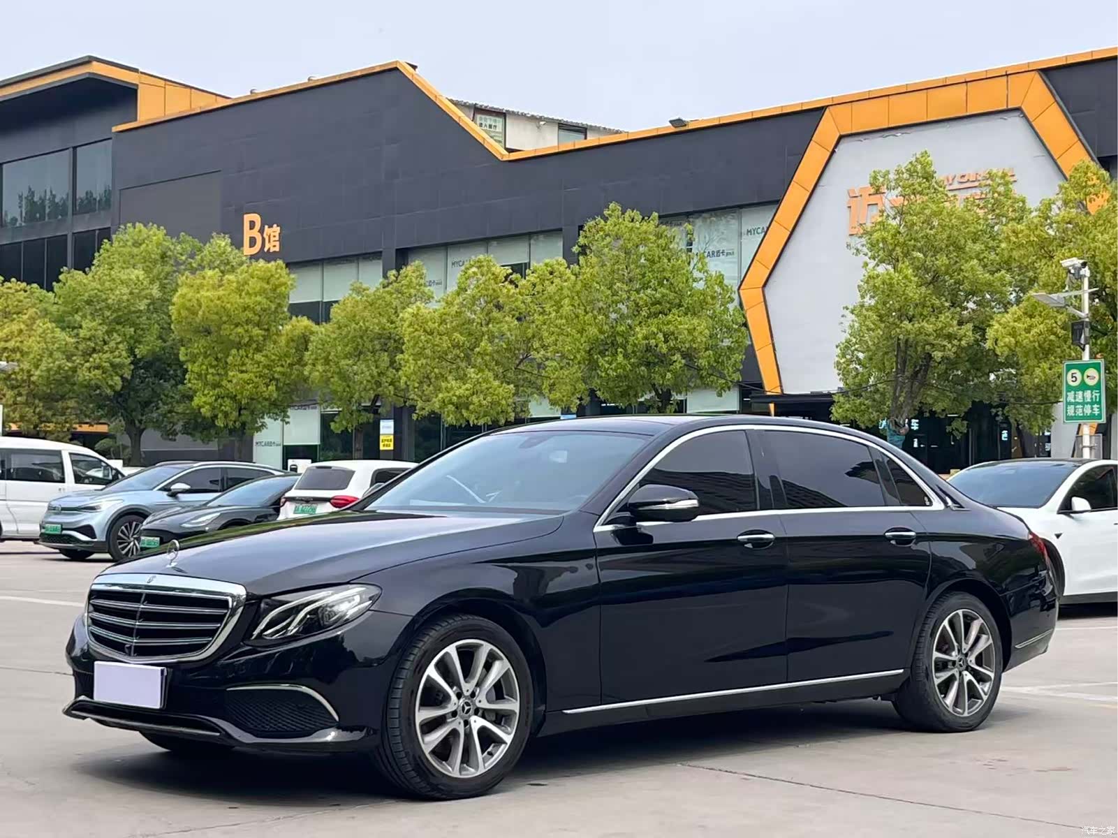 Mercedes-Benz E-Class, 2019 1