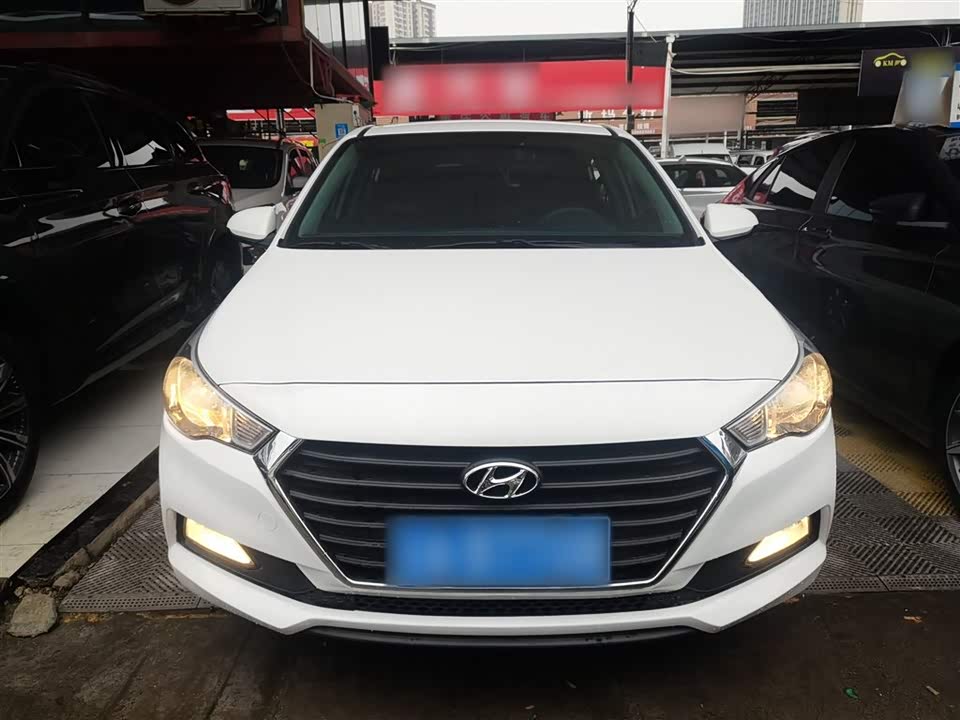 Hyundai Accept