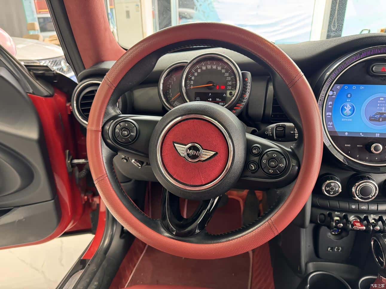 Mini ONE+, 2014 9