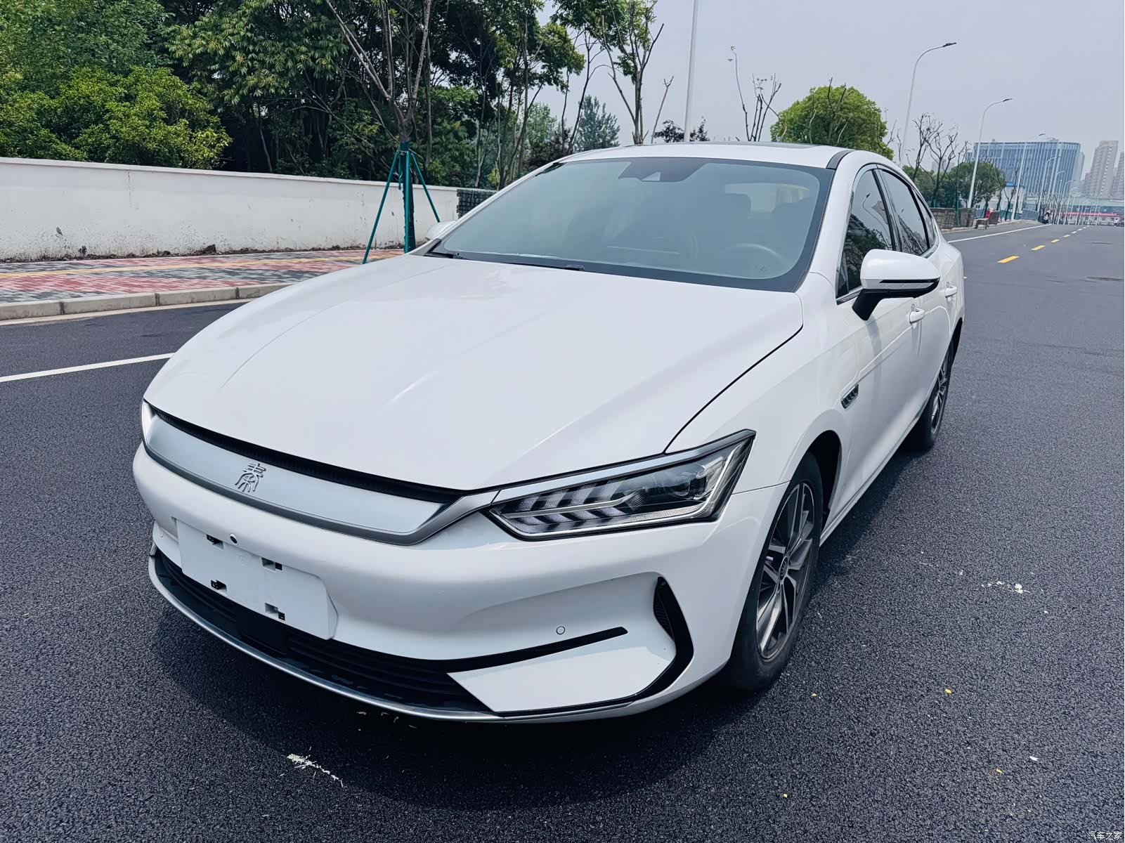 BYD Qin