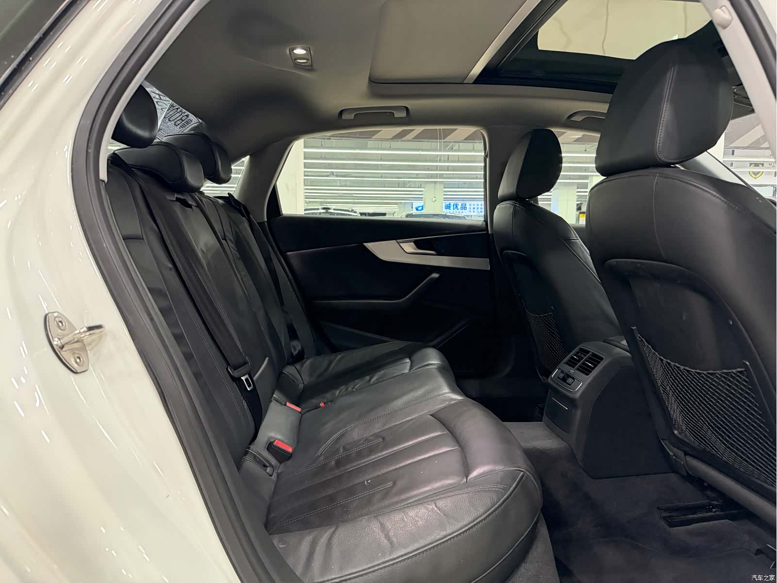 Audi A4L, 2019 16
