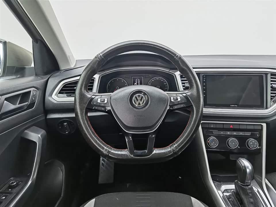 Volkswagen T-ROC exploring Songs