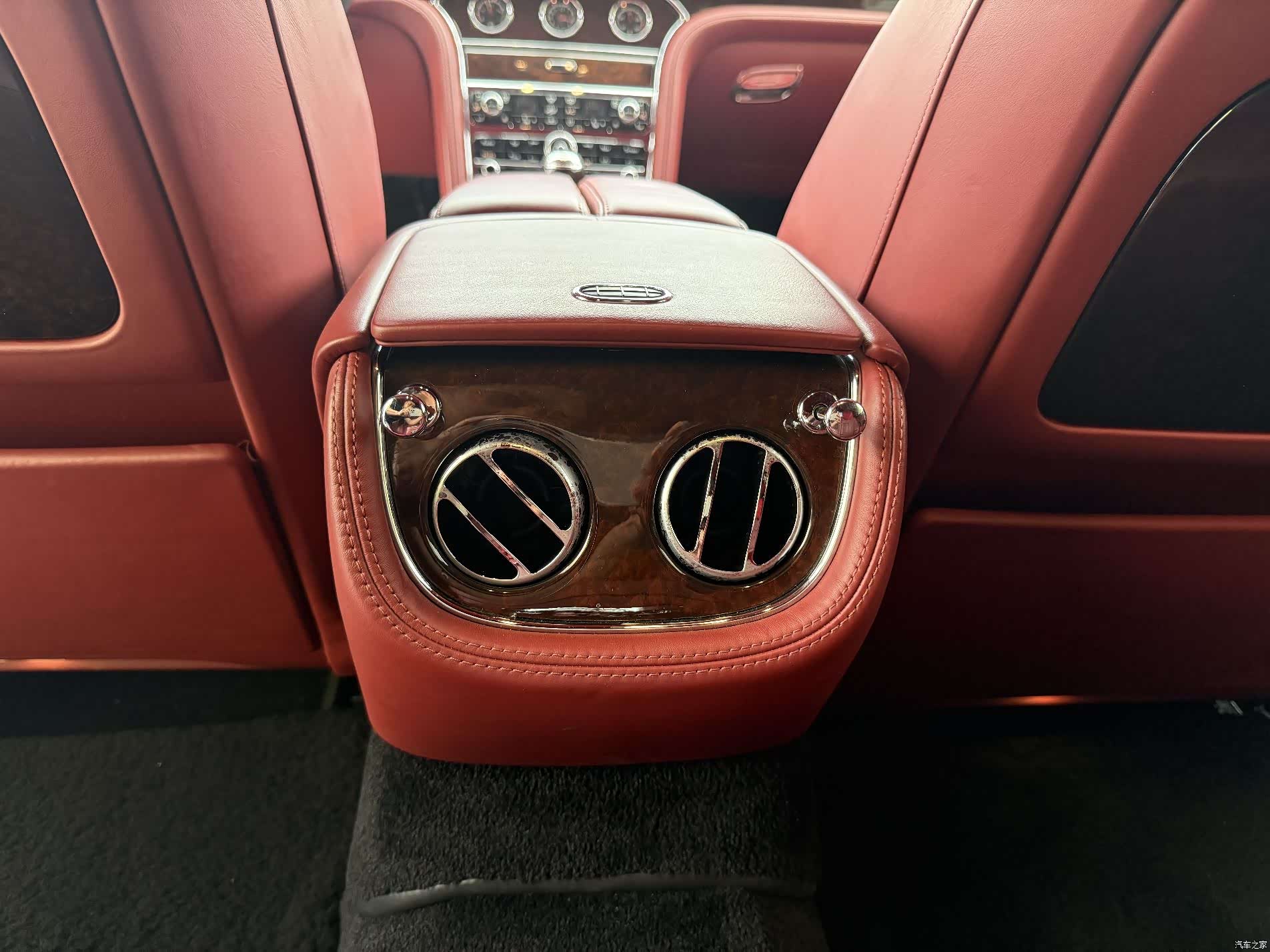 Bentley Mulsanne, 2012 22