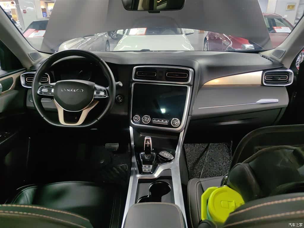 Lynk & Co 01, 2018 10