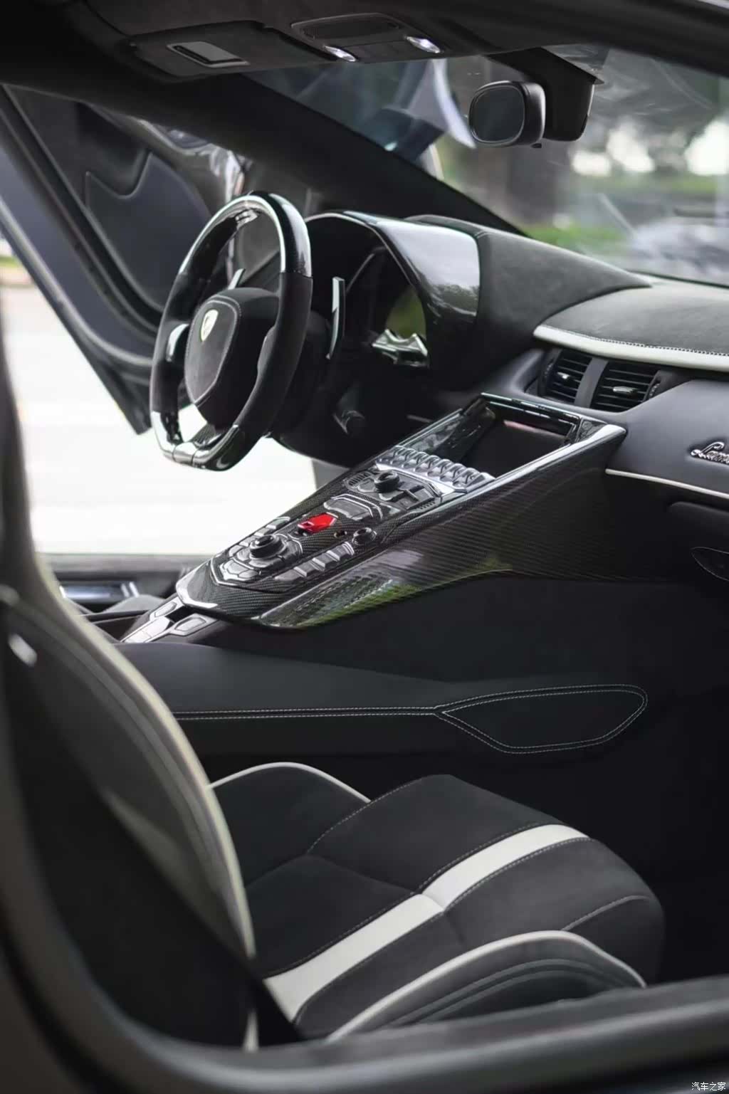 Lamborghini Aventador, 2012 14