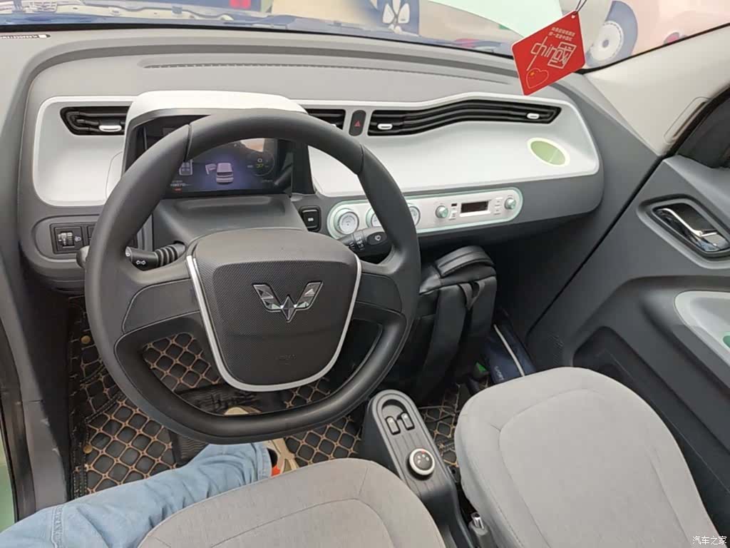 Wuling MINIEV, 2021 10