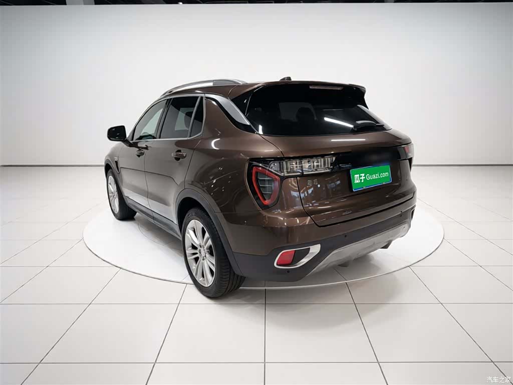 Lynk & Co 01, 2018 все фото
