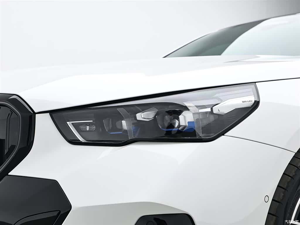 BMW 5 Series, 2026 10