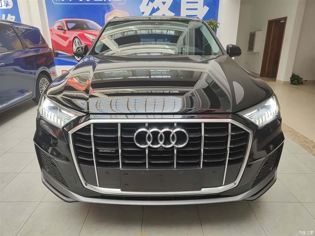 Audi Q7, 2024 3