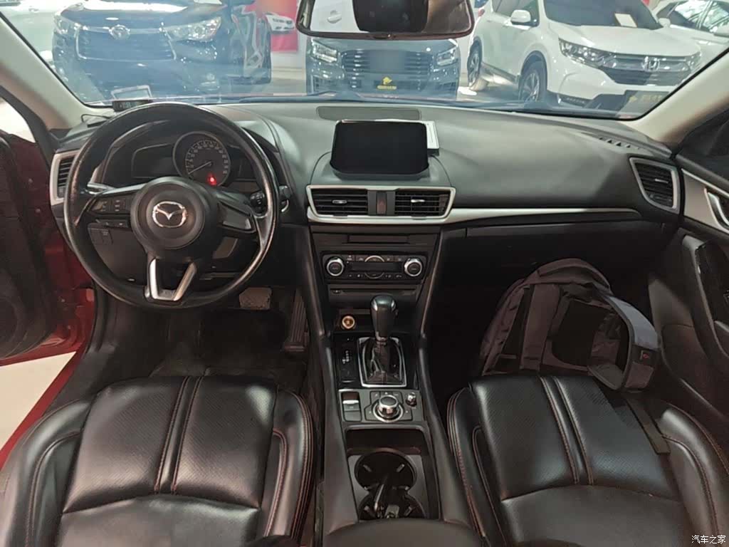 Mazda Mazda3, 2019 10