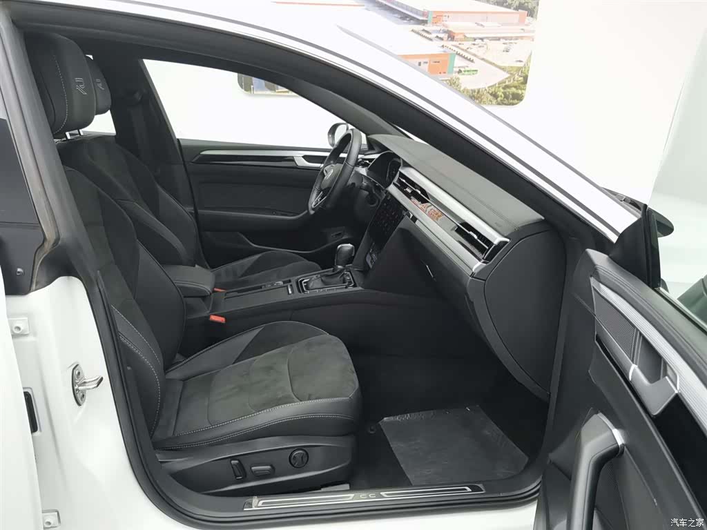 Volkswagen CC, 2023 23