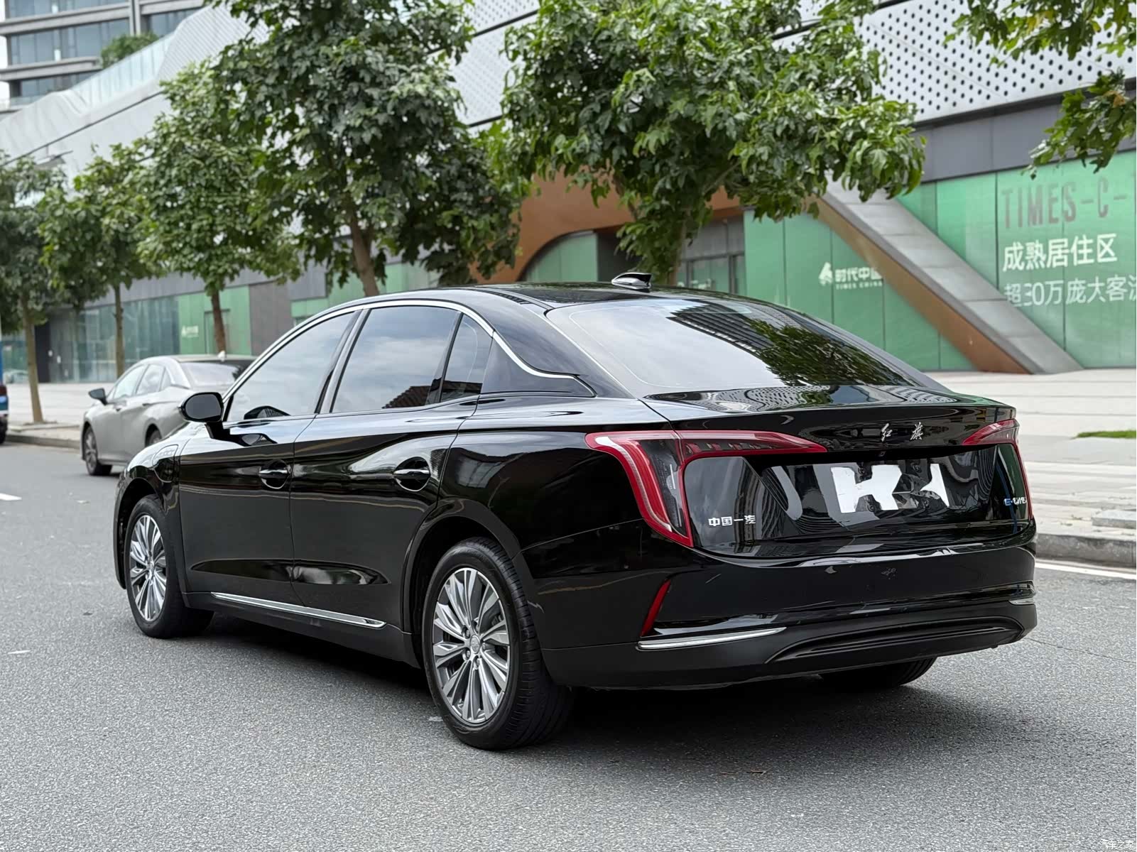 Hongqi QM5, 2025 4