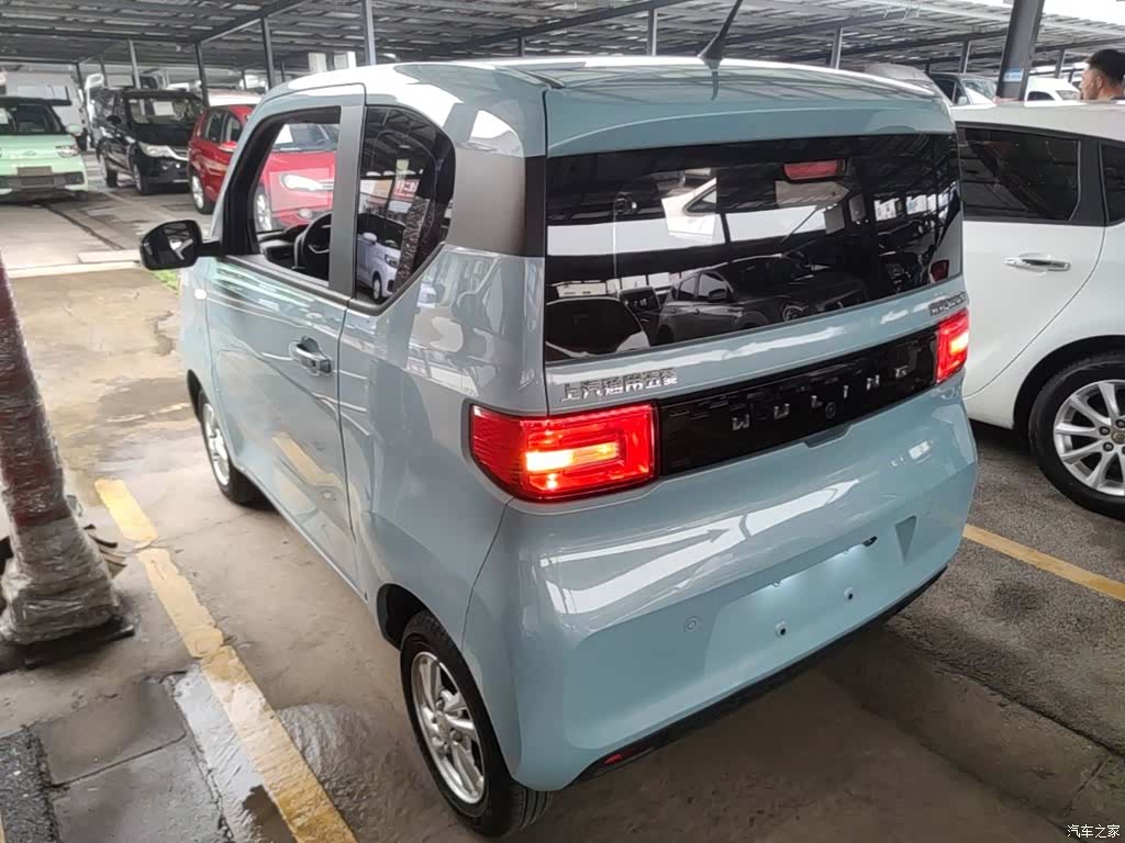Wuling MINIEV, 2021 все фото